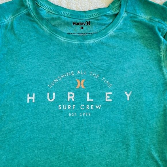 Hurley🌊 Flutter🦋 Sleeve Tee👕 - NWT - Picture 3 of 13